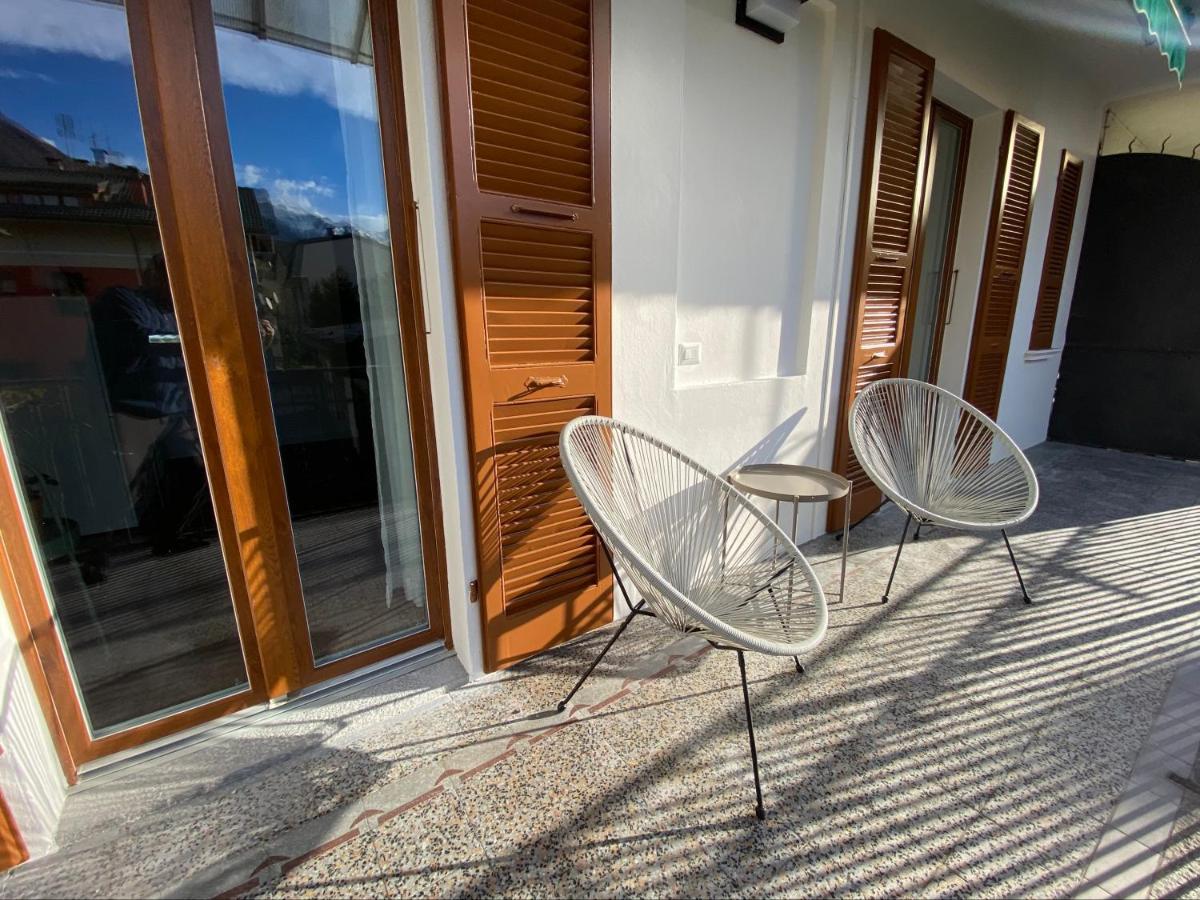 Casa Dell'Edera - Holiday Apartment In Домодосола Екстериор снимка