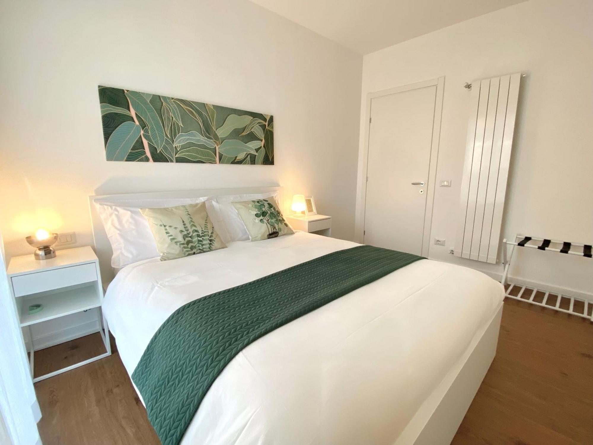 Casa Dell'Edera - Holiday Apartment In Домодосола Екстериор снимка
